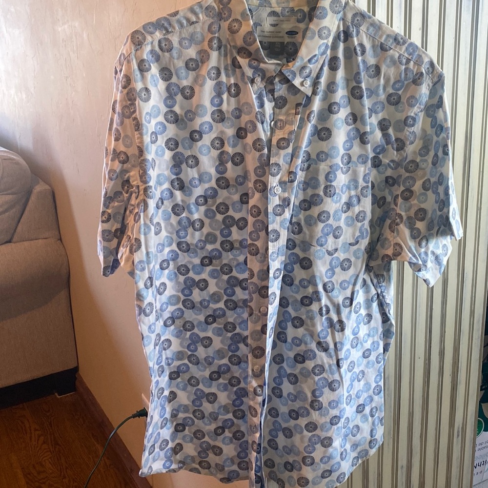 Old Navy XXL tall shirt
